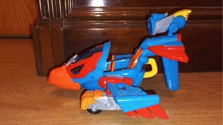 Superthings Wild Eagle y 15 figuras