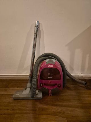 Aspiradora Ufesa Activa Rosa