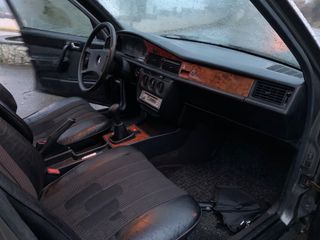 Mercedes-Benz 190 D 2.5 (W201) 1985