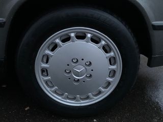 Mercedes-Benz 190 D 2.5 (W201) 1985