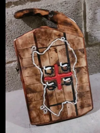 Tagliere decorativo in legno con mappa