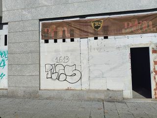 Local comercial en venta en Montserrat - Parque Empresarial en San Fernando de Henares