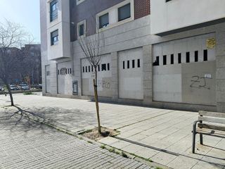 Local comercial en venta en Montserrat - Parque Empresarial en San Fernando de Henares