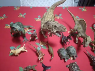 Lote Animales y Dinosaurios Juguete