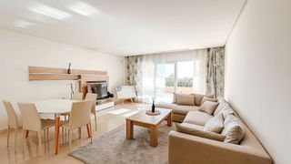 Piso en venta en Los Naranjos - Las Brisas en Marbella