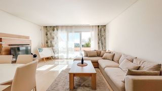 Piso en venta en Los Naranjos - Las Brisas en Marbella