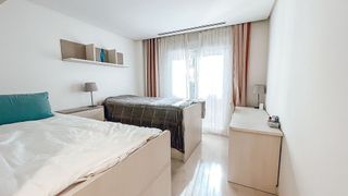 Piso en venta en Los Naranjos - Las Brisas en Marbella