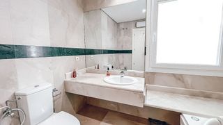 Piso en venta en Los Naranjos - Las Brisas en Marbella