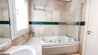 Piso en venta en Los Naranjos - Las Brisas en Marbella