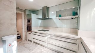 Piso en venta en Los Naranjos - Las Brisas en Marbella