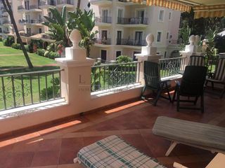 Piso en venta en Puerto Banús en Marbella