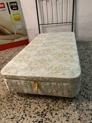 Canapé juvenil tela y metal