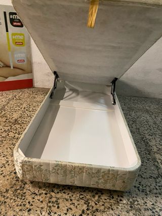 Canapé juvenil tela y metal