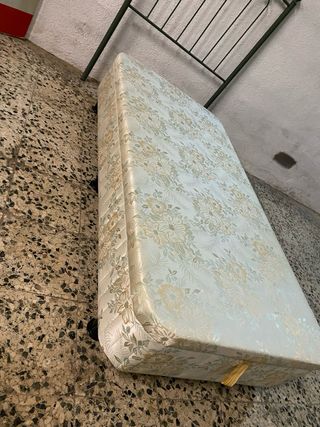 Canapé juvenil tela y metal