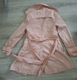 Bata rosa con protección solar