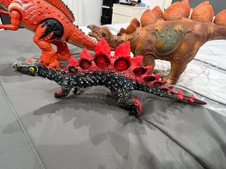 Lote dinosaurios de juguete con sonido