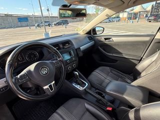Volkswagen Jetta 2013 1.6TDI Sport DSG