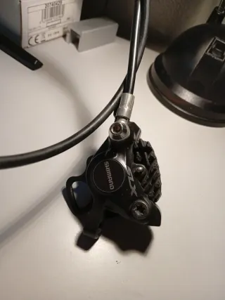 Freno delantero Shimano SLX M675