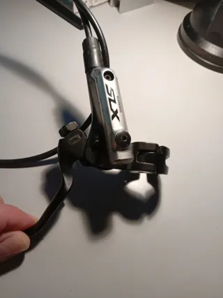 Freno delantero Shimano SLX M675