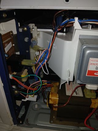 Plato Microondas Samsung con Grill CE2827N..piezas