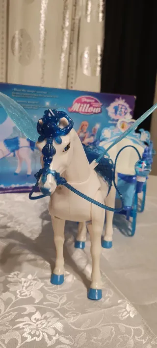 Carroza de Muñeca con Caballo