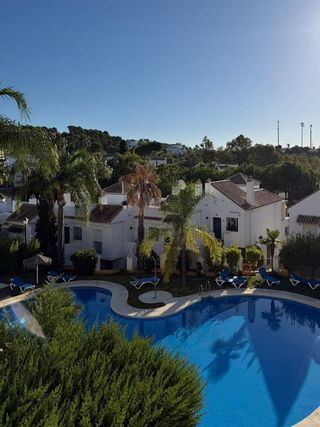 Piso en alquiler en Los Naranjos - Las Brisas en Marbella