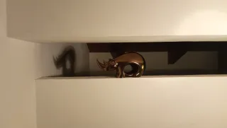 Rinoceronte cerámica efecto bronce