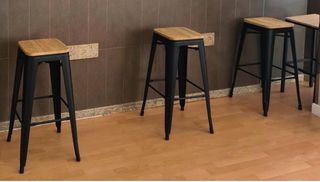 Taburetes estilo industrial (6 unidades)