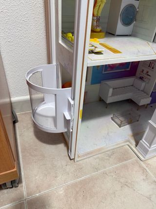 Casa de muñecas Grande Rainbow High Jazuzzi