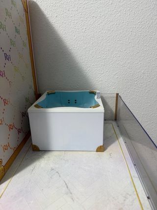 Casa de muñecas Grande Rainbow High Jazuzzi