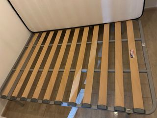 Somier de láminas 135x190 con 4 patas