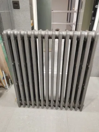 Radiador Diseño Época Metal Gris