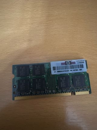 Hynix 1GB PC2-5300S-555-12 RAM