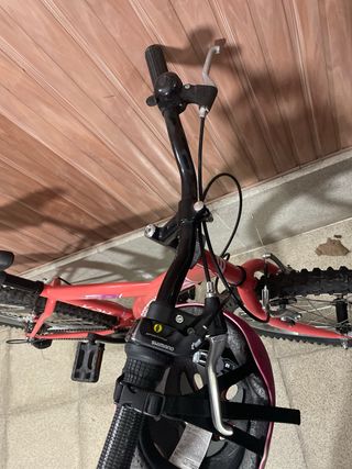 Bicicleta Montaña Rosa K24 Breaker