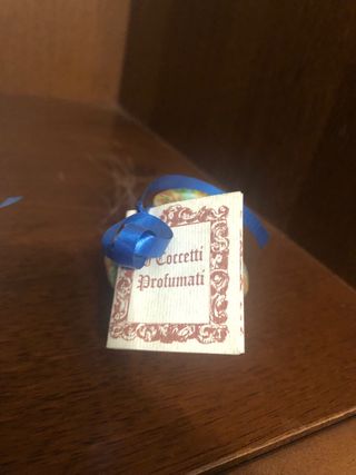 4 Vasi piccoli COCCETTI  PROFUMATI