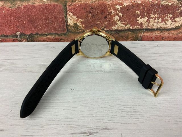 Reloj Guess Frontier W1132G1