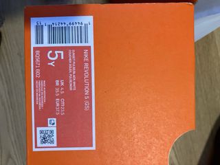 Nike Revolution 5 GS Talla 37.5 (Mujer) NUEVAS