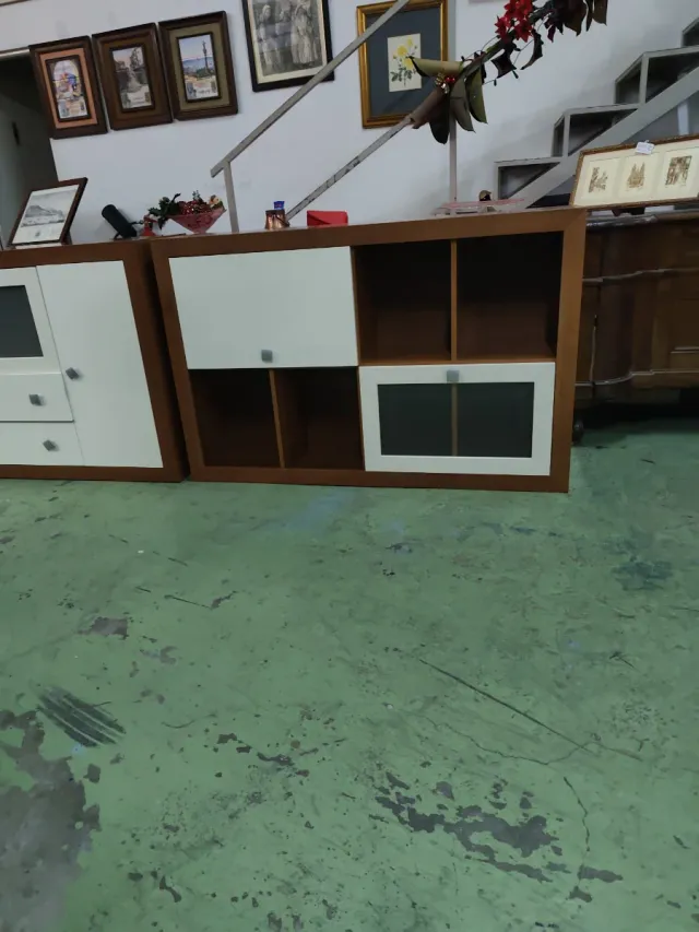 Mueble de salón madera y cristal. 85 € cada mueble