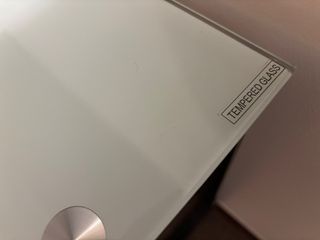 Tavolo in vetro temperato con mappa