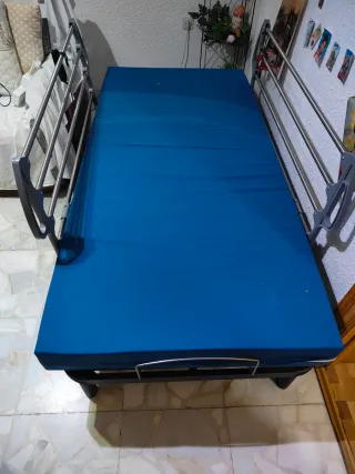 Somier articulado y colchón  llamar al 633940363