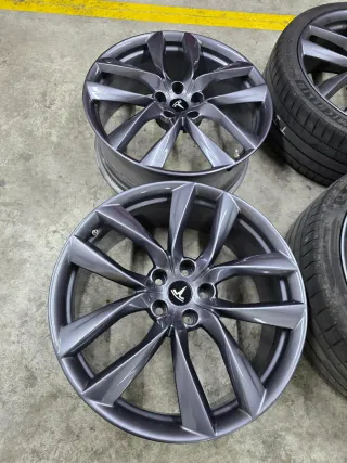 Llantas Tesla 21 Modelo Arachnid. Originales.