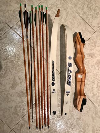 Arco desmontable y flechas