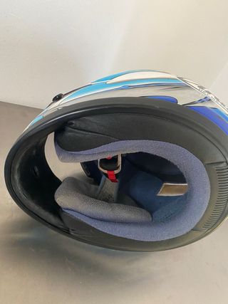 Casco Arai Okada Quantum Dragón Azul