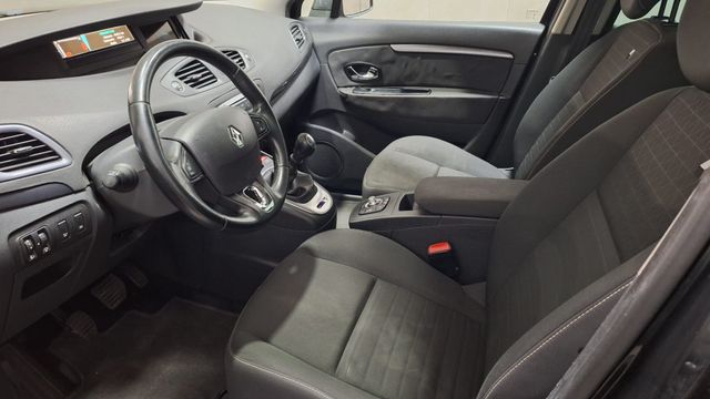 Renault Scenic 2015