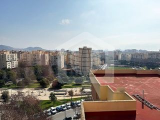 Piso en venta en Carlos Haya en Málaga