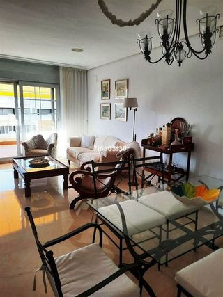 Piso en alquiler en Nueva Andalucía centro en Marbella