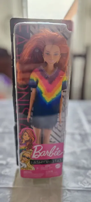 Muñeca Barbie Fashionista Botas Vaqueras