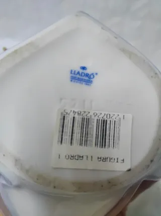 Figura Lladro Mujer con Perfume