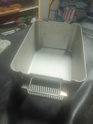 Cajas en aluminio con tapa.