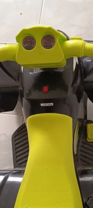 Quad Eléctrico Infantil 12V